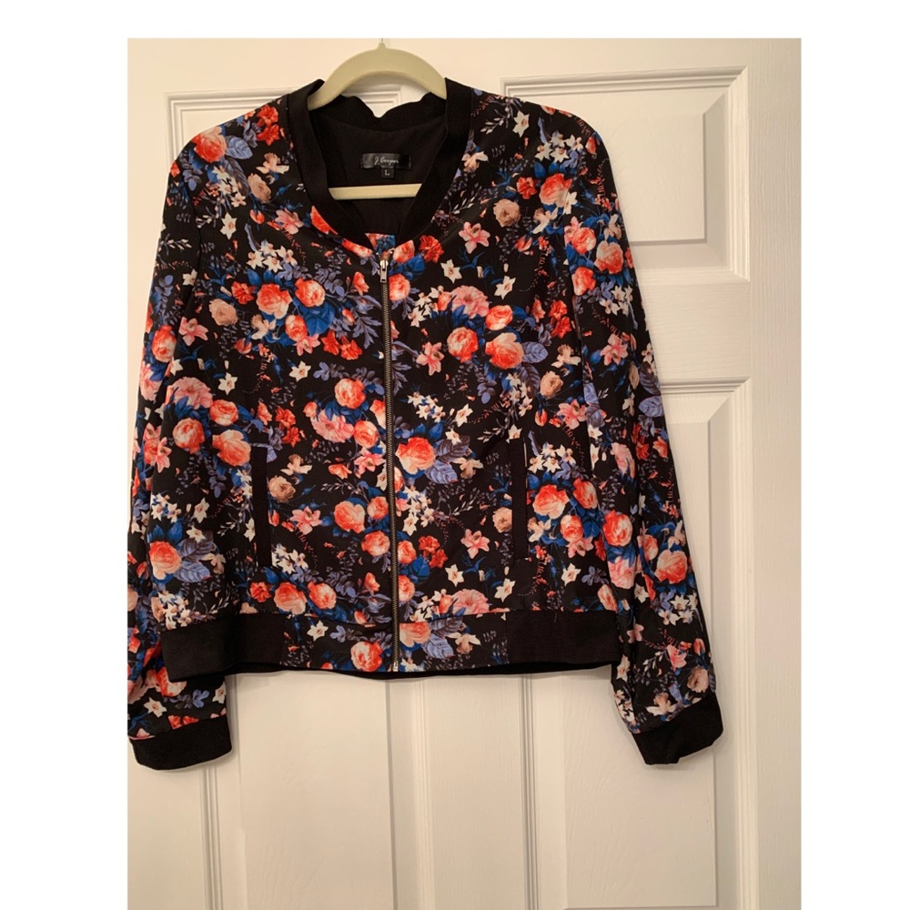 NWOT Floral bomber jacket